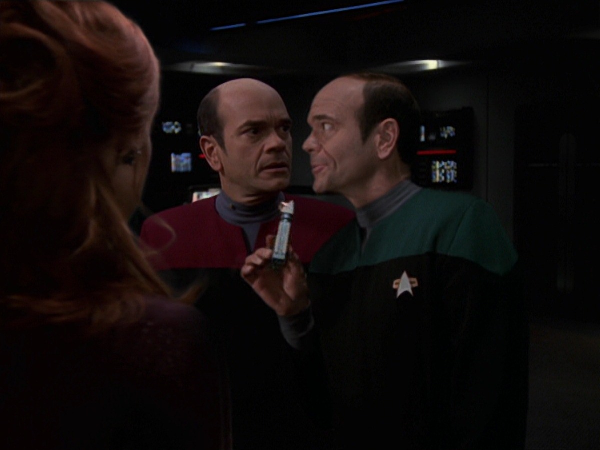 extant_StarTrek_VOY_7x20-AuthorAuthor_2016.jpg