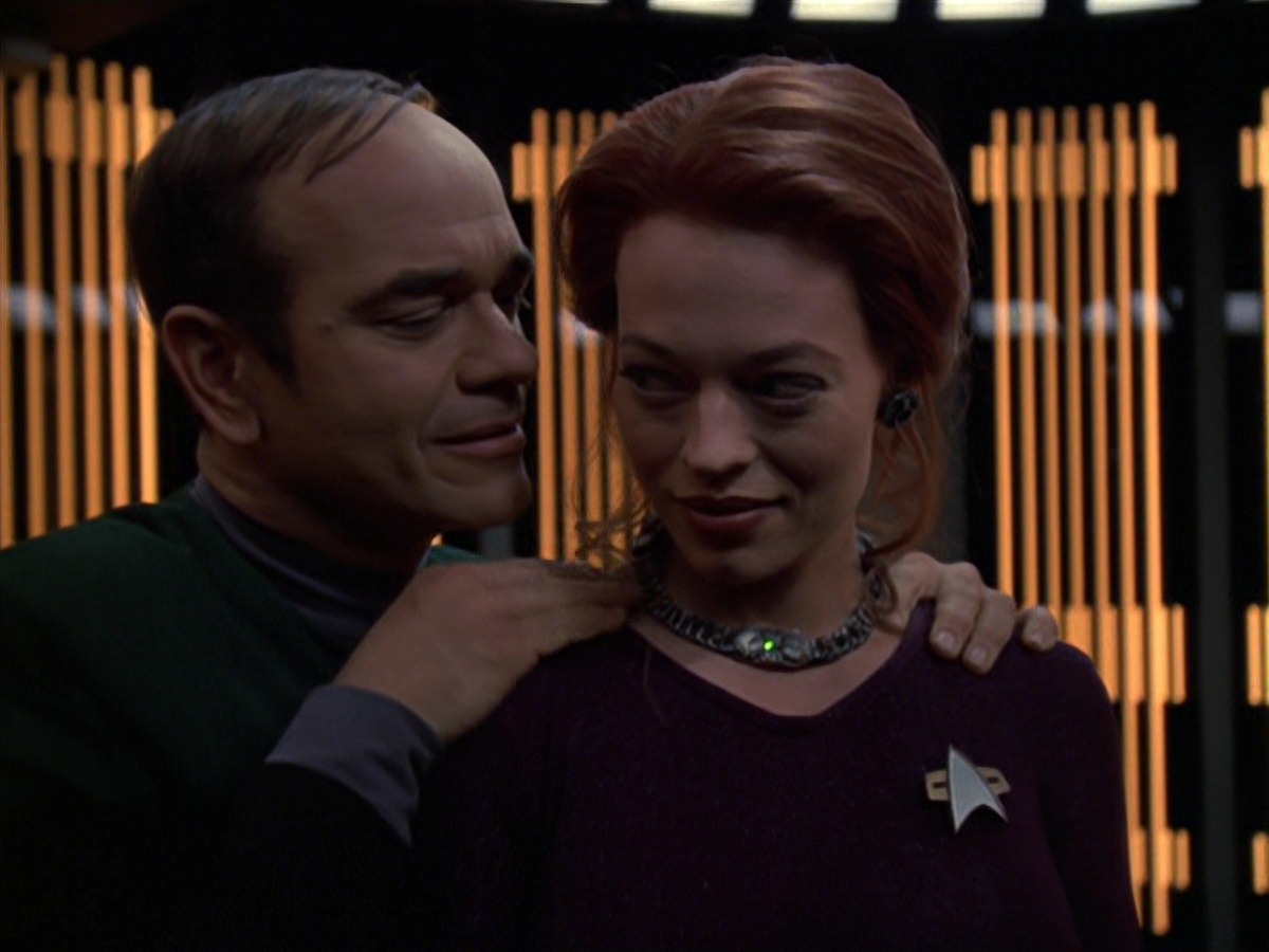 extant_StarTrek_VOY_7x20-AuthorAuthor_2030.jpg