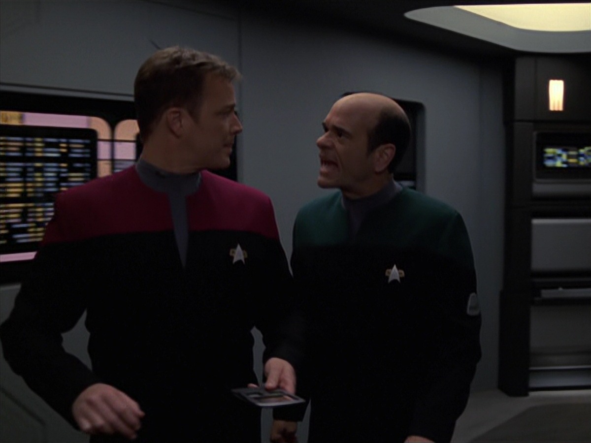 extant_StarTrek_VOY_7x20-AuthorAuthor_2046.jpg