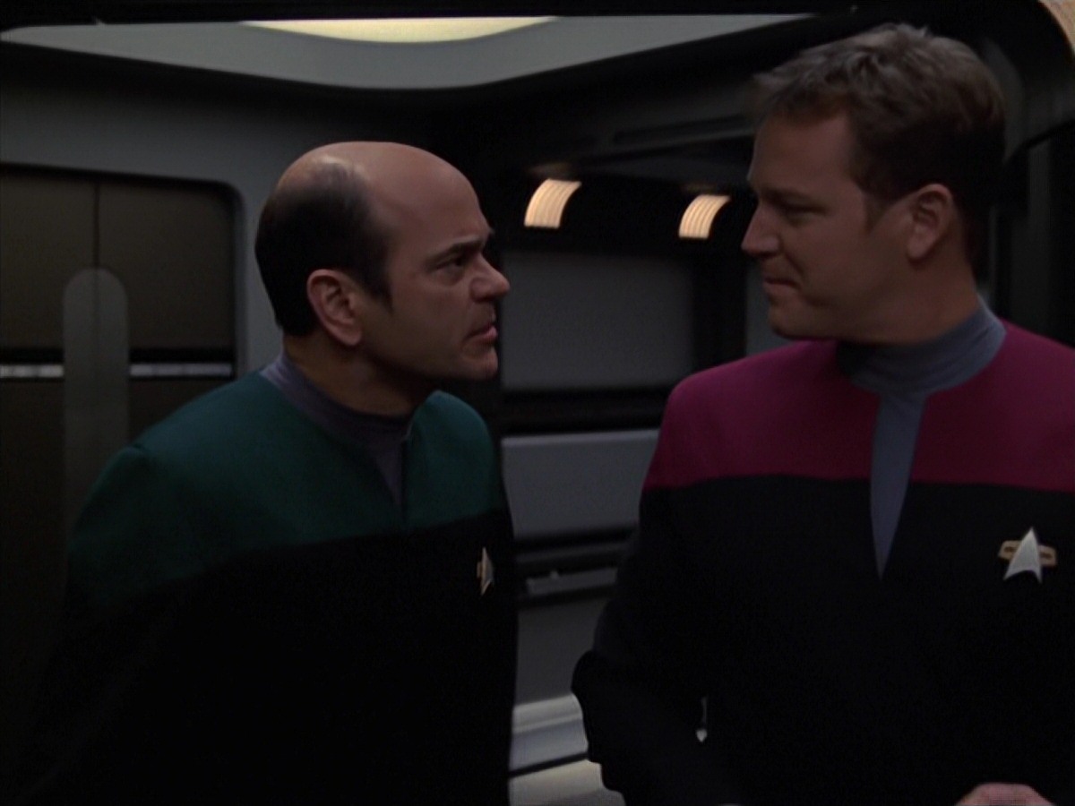 extant_StarTrek_VOY_7x20-AuthorAuthor_2055.jpg