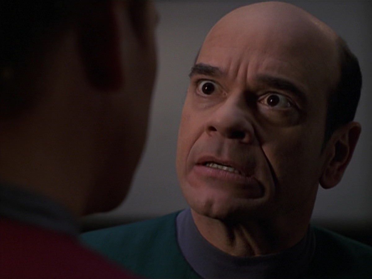 extant_StarTrek_VOY_7x20-AuthorAuthor_2096.jpg