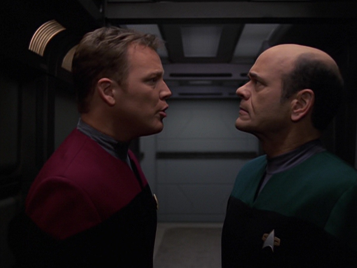 extant_StarTrek_VOY_7x20-AuthorAuthor_2120.jpg
