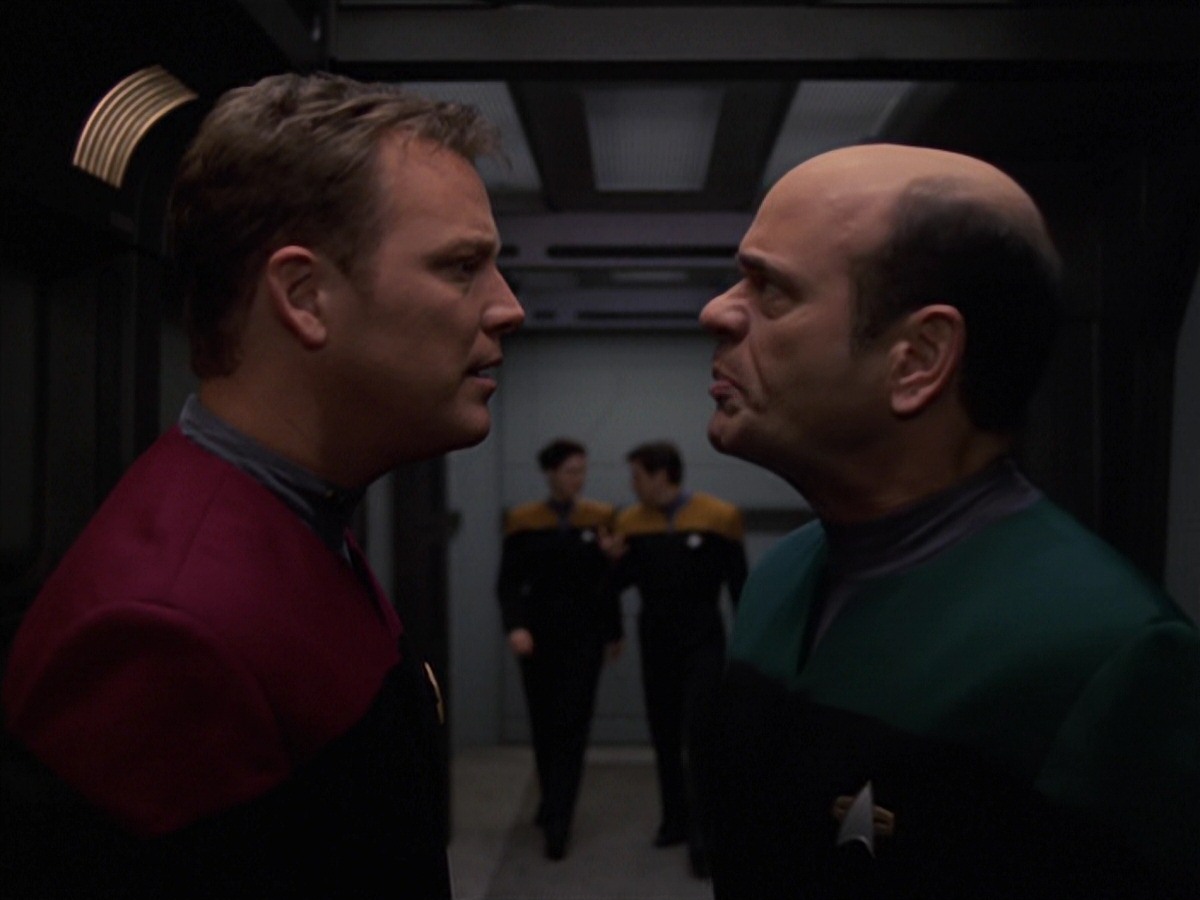 extant_StarTrek_VOY_7x20-AuthorAuthor_2128.jpg