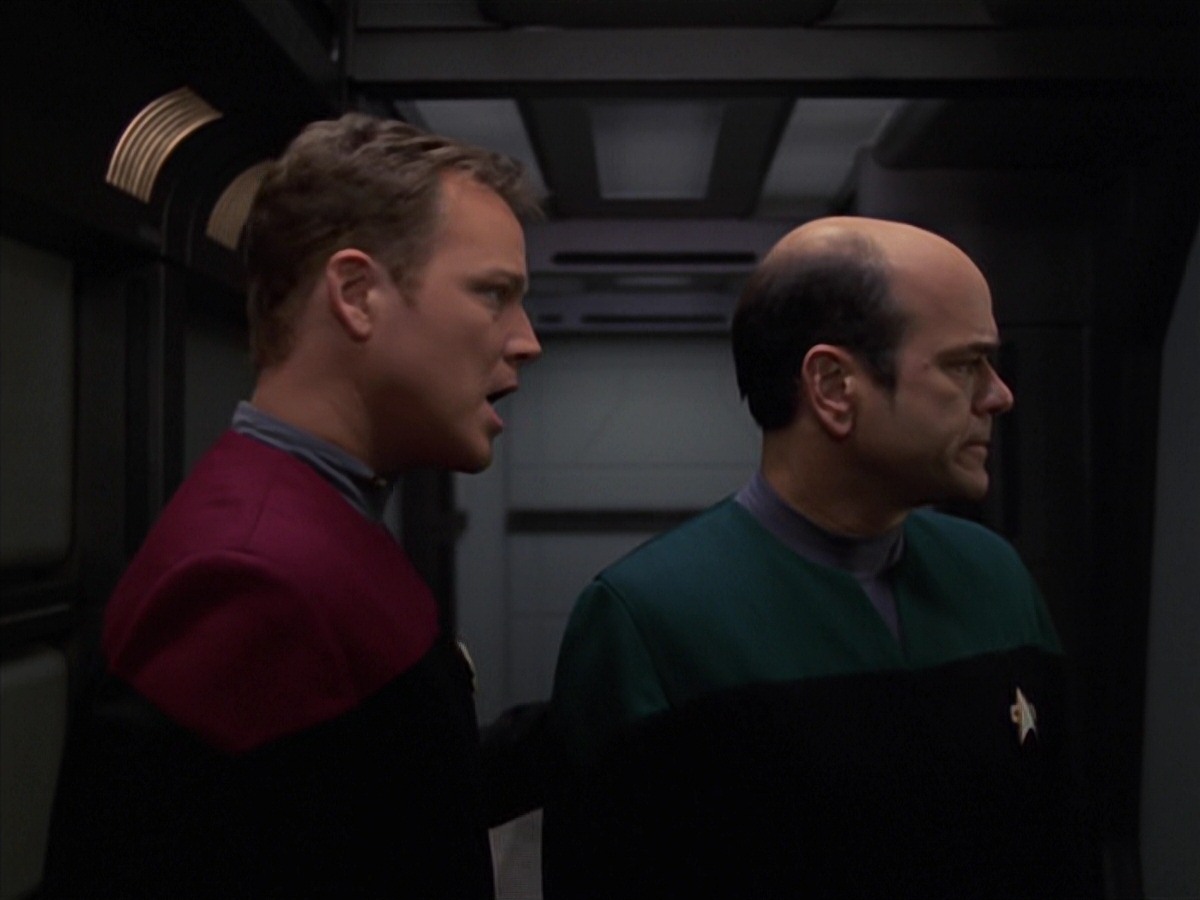 extant_StarTrek_VOY_7x20-AuthorAuthor_2137.jpg