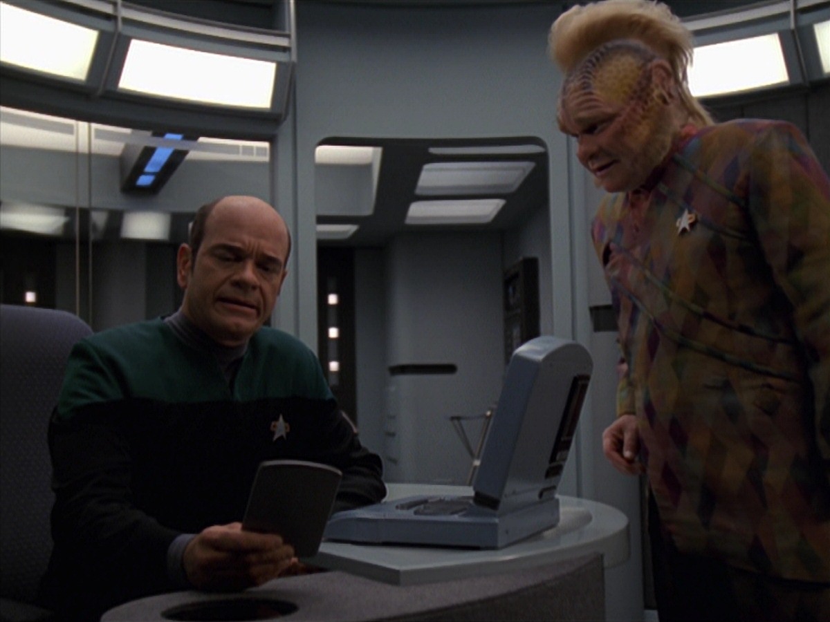 extant_StarTrek_VOY_7x20-AuthorAuthor_2222.jpg