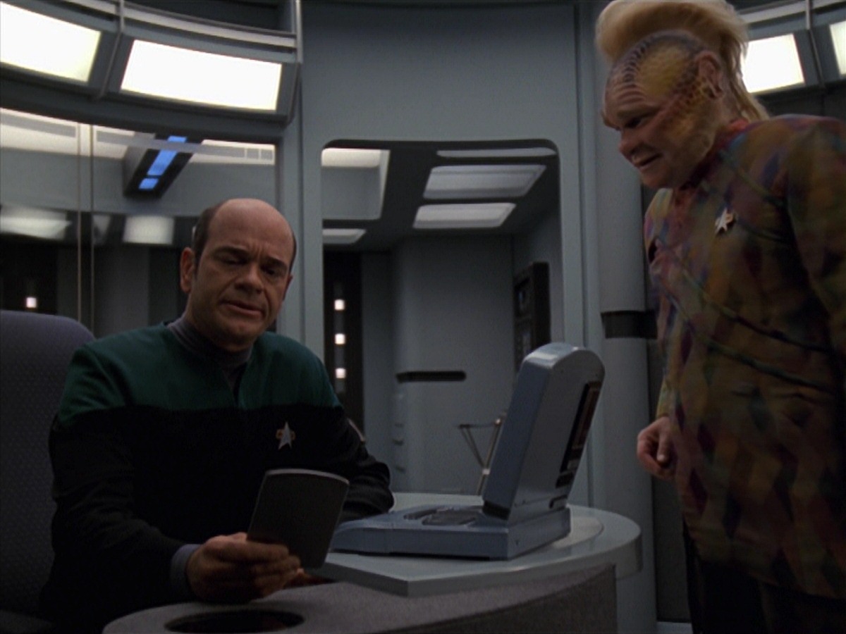 extant_StarTrek_VOY_7x20-AuthorAuthor_2223.jpg