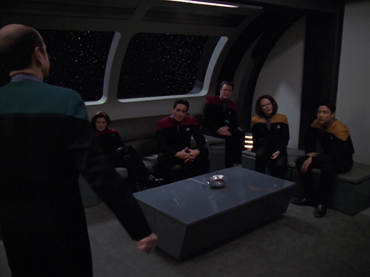 extant_StarTrek_VOY_7x20-AuthorAuthor_2376.jpg