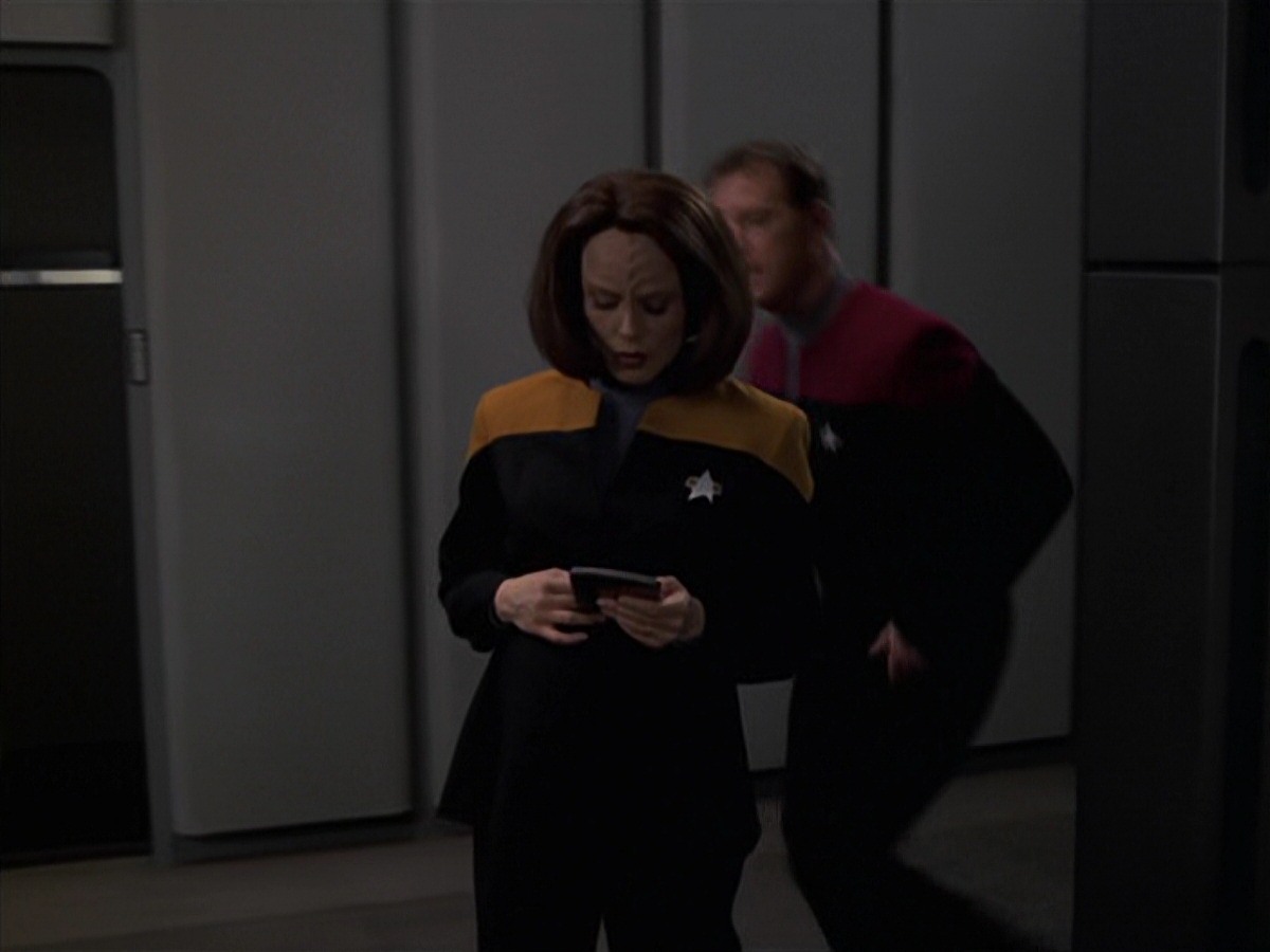 extant_StarTrek_VOY_7x20-AuthorAuthor_2432.jpg