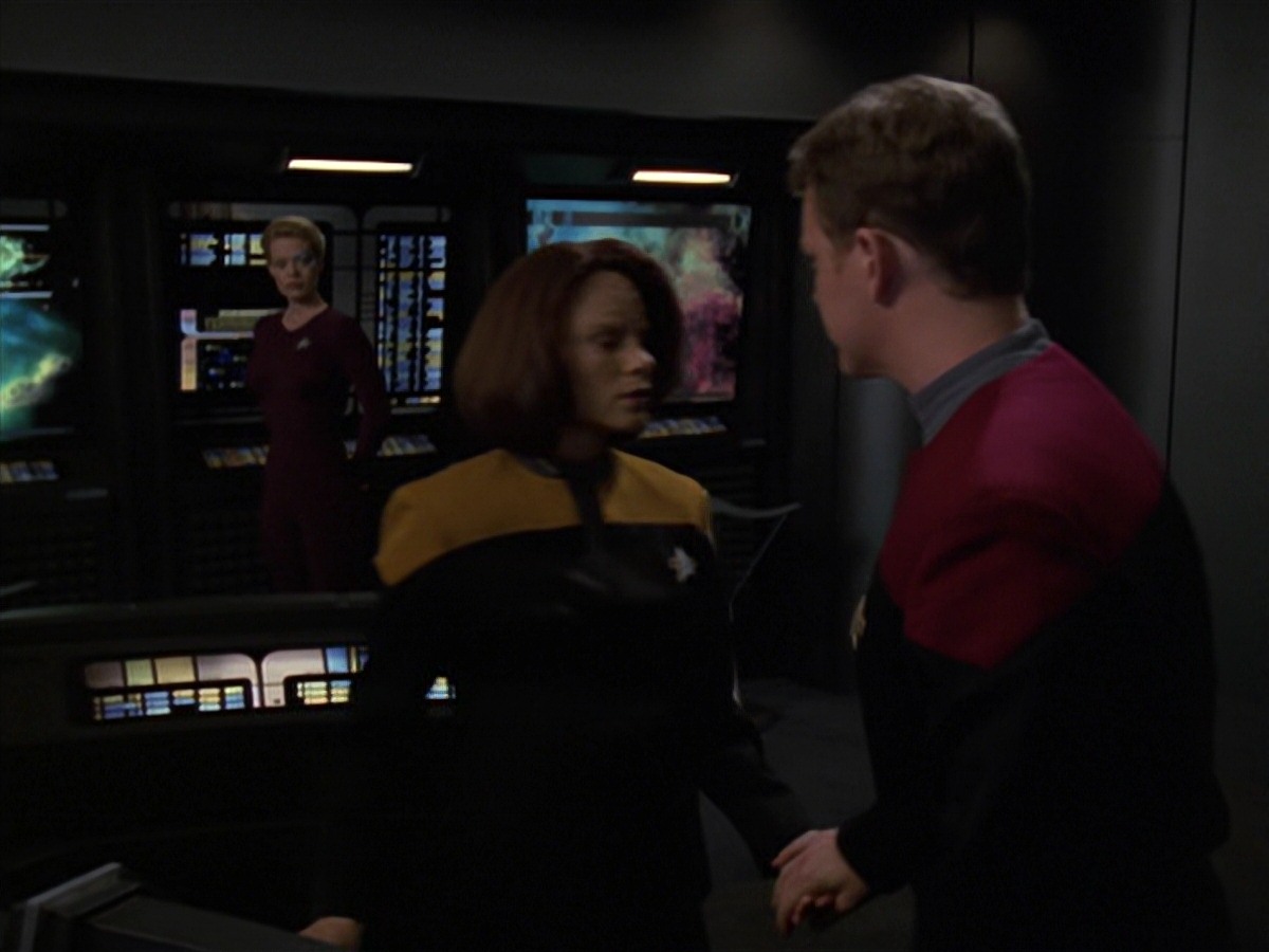 extant_StarTrek_VOY_7x20-AuthorAuthor_2560.jpg