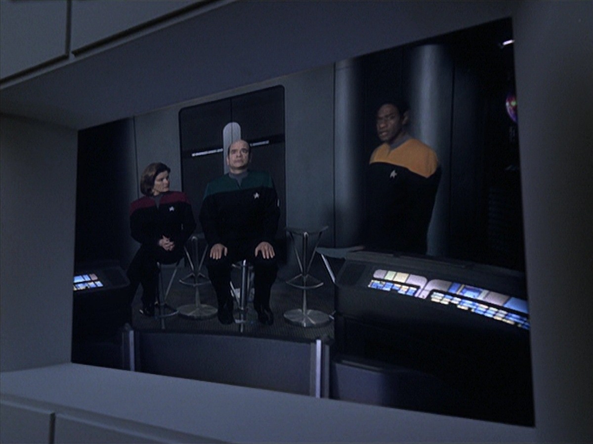 extant_StarTrek_VOY_7x20-AuthorAuthor_2814.jpg