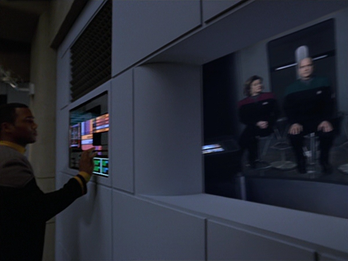 extant_StarTrek_VOY_7x20-AuthorAuthor_2818.jpg