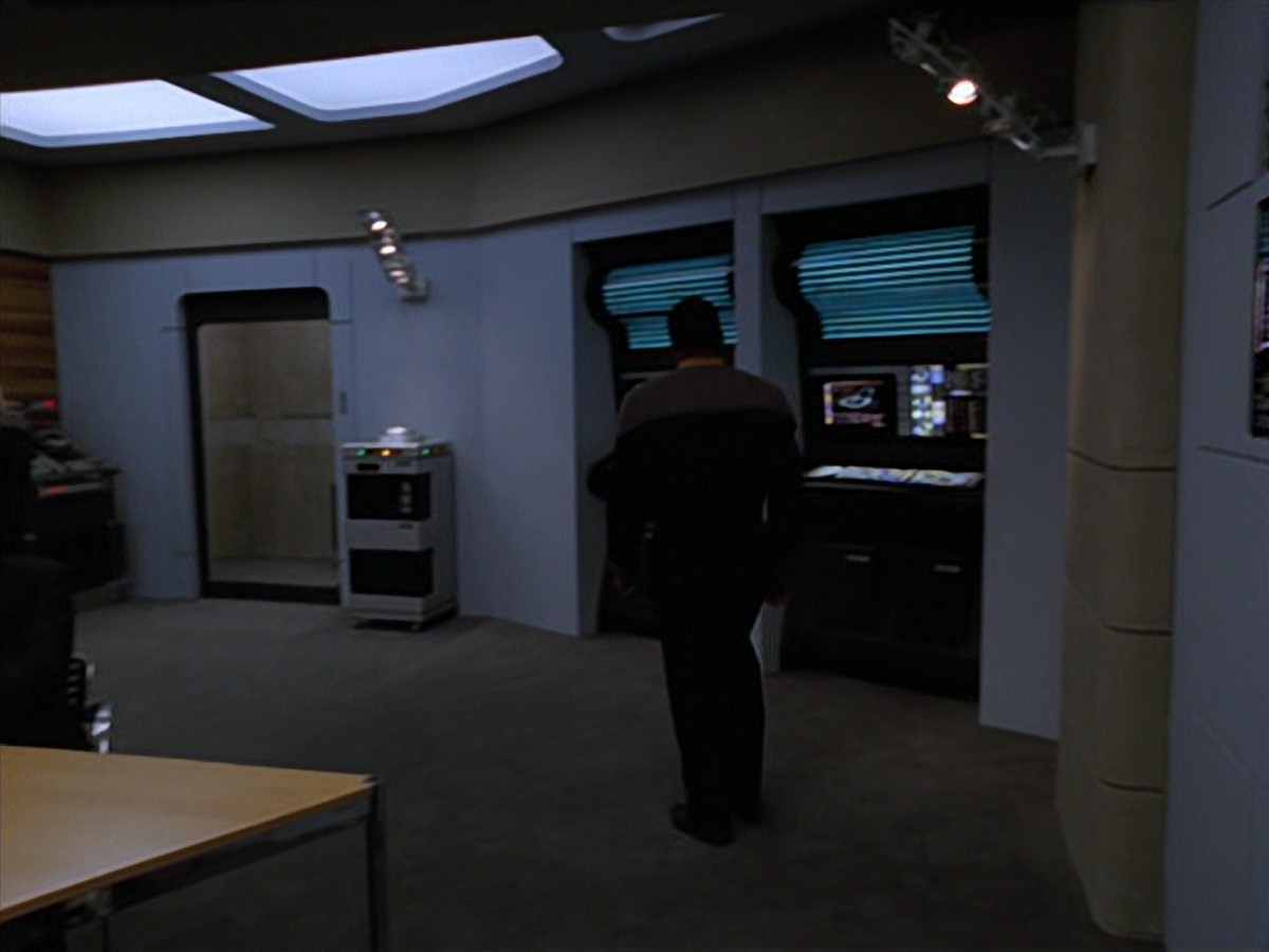 extant_StarTrek_VOY_7x20-AuthorAuthor_2822.jpg