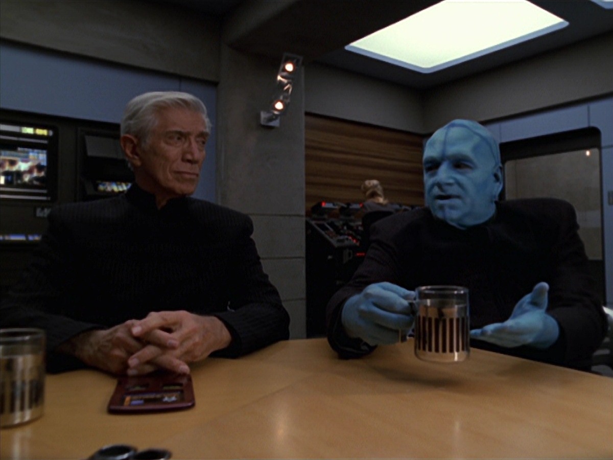 extant_StarTrek_VOY_7x20-AuthorAuthor_2852.jpg