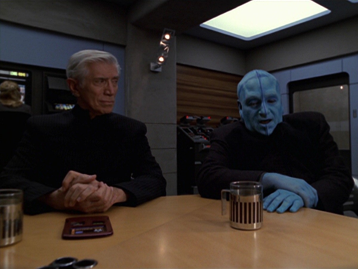extant_StarTrek_VOY_7x20-AuthorAuthor_2884.jpg