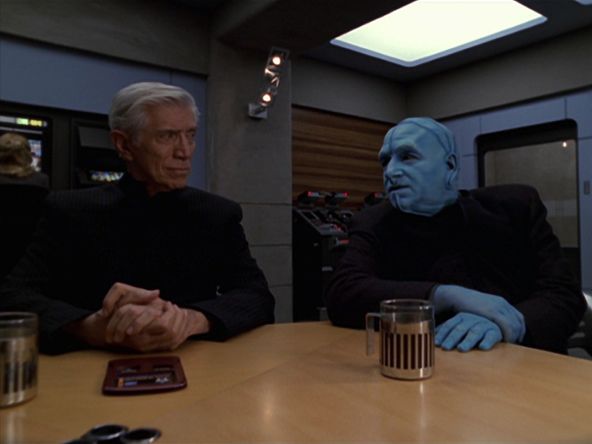 extant_StarTrek_VOY_7x20-AuthorAuthor_2885.jpg