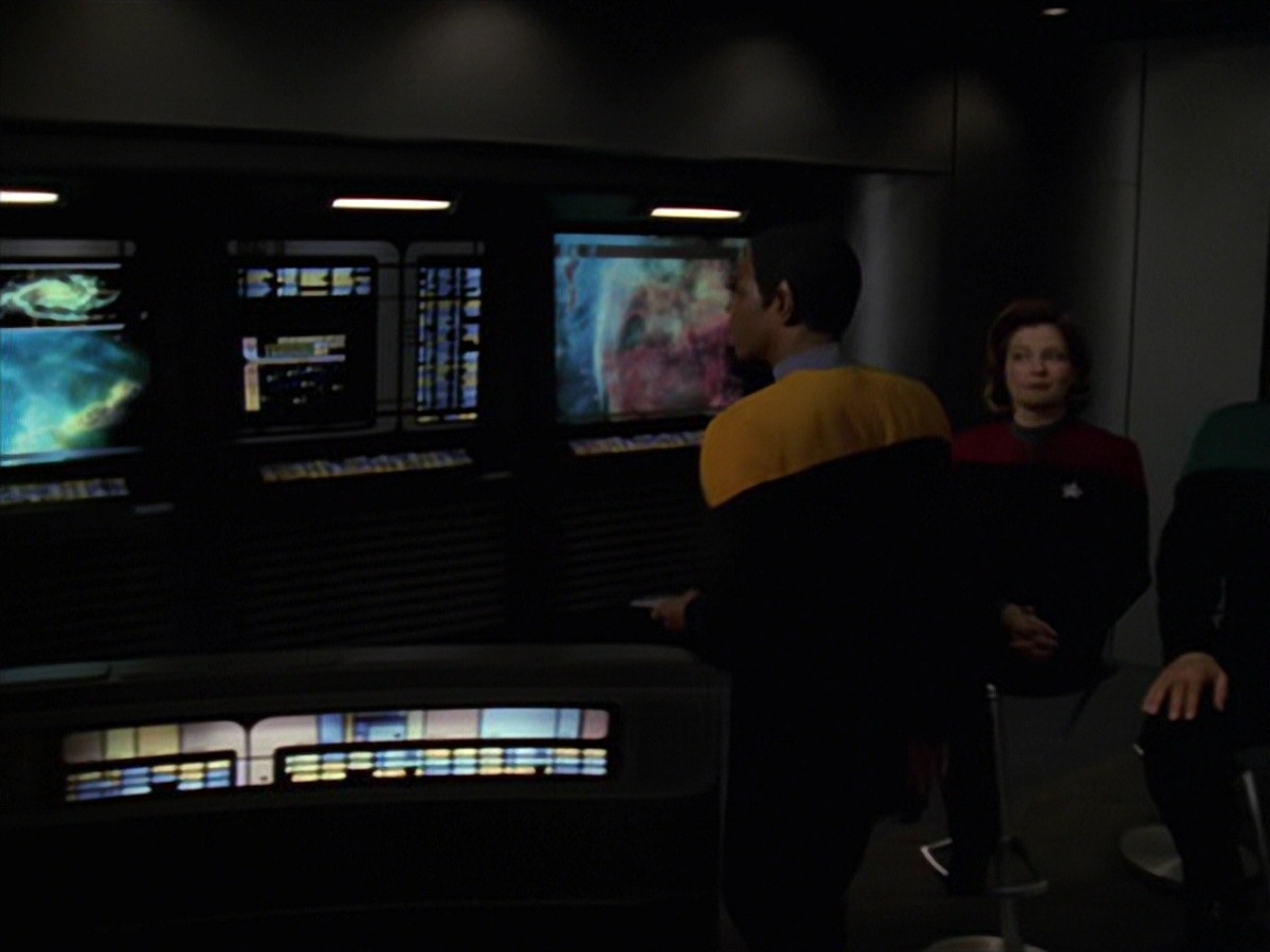 extant_StarTrek_VOY_7x20-AuthorAuthor_2918.jpg