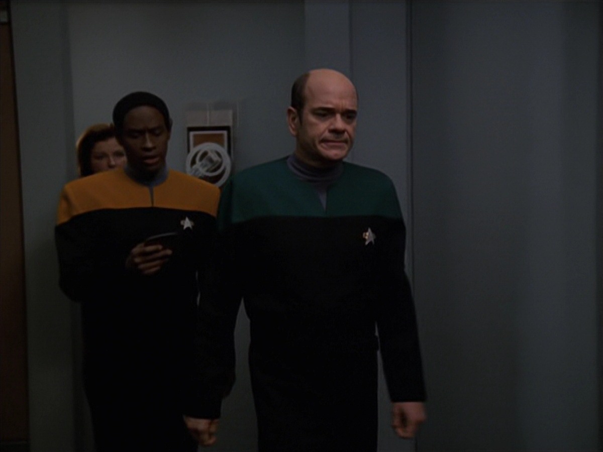 extant_StarTrek_VOY_7x20-AuthorAuthor_2983.jpg