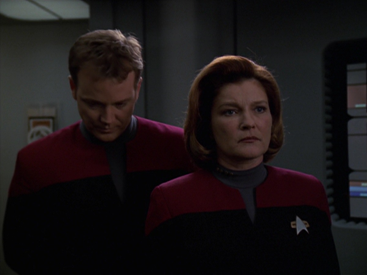 extant_StarTrek_VOY_7x20-AuthorAuthor_2998.jpg