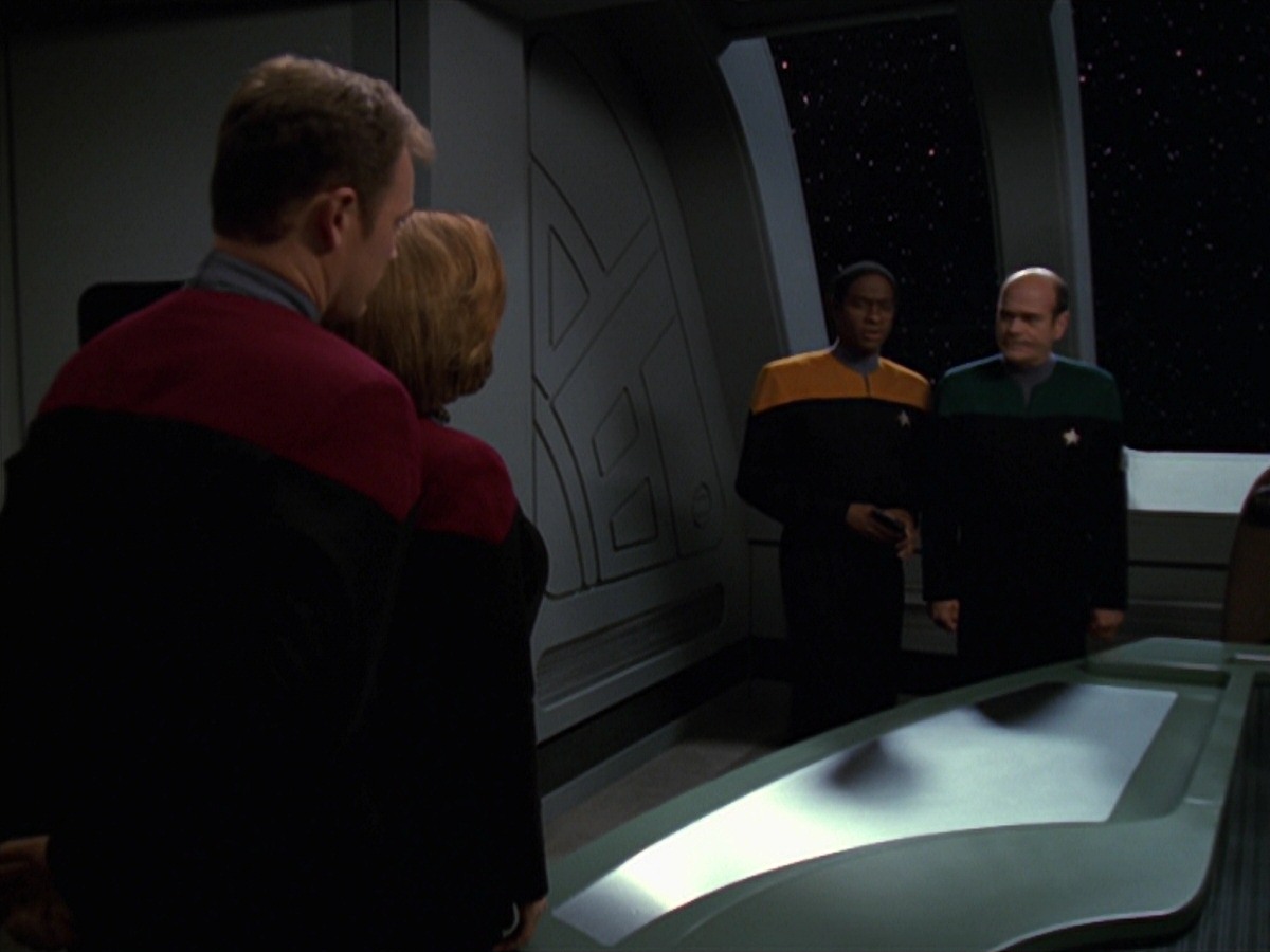 extant_StarTrek_VOY_7x20-AuthorAuthor_3000.jpg