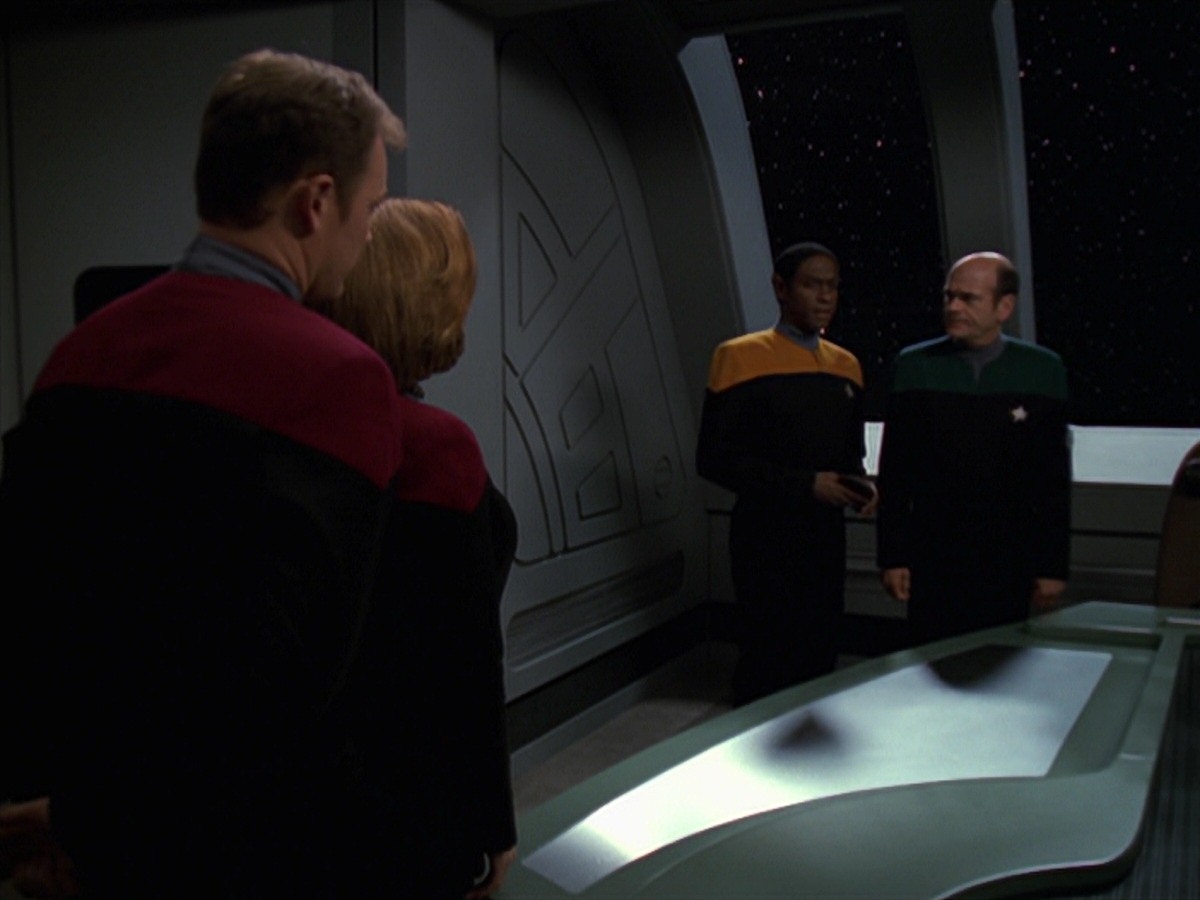 extant_StarTrek_VOY_7x20-AuthorAuthor_3002.jpg