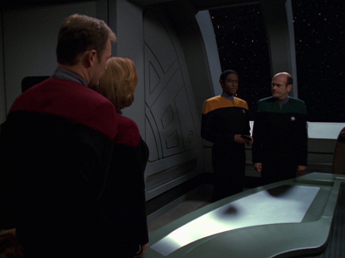 extant_StarTrek_VOY_7x20-AuthorAuthor_3005.jpg