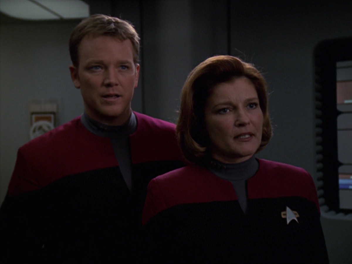 extant_StarTrek_VOY_7x20-AuthorAuthor_3020.jpg