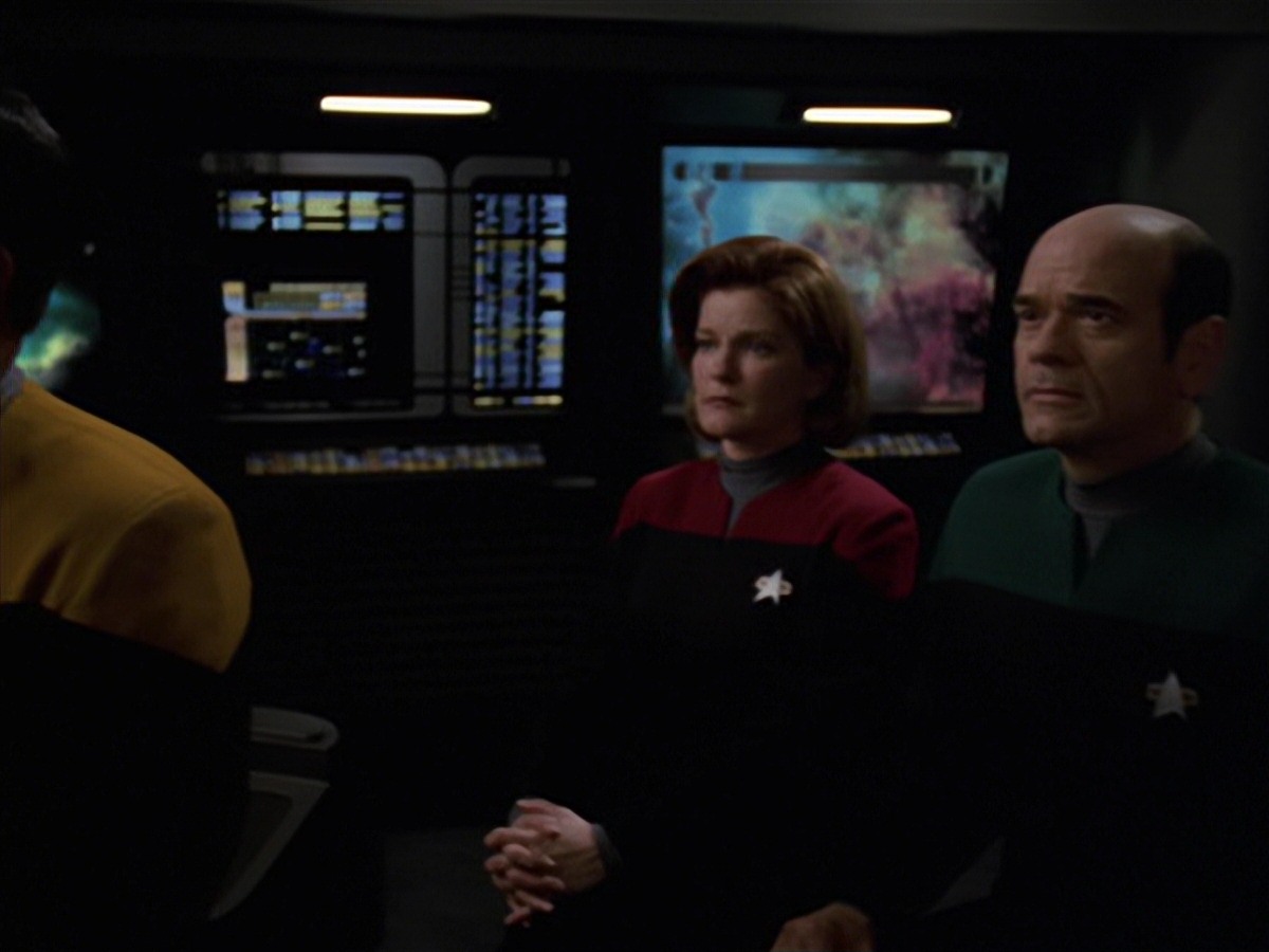 extant_StarTrek_VOY_7x20-AuthorAuthor_3068.jpg