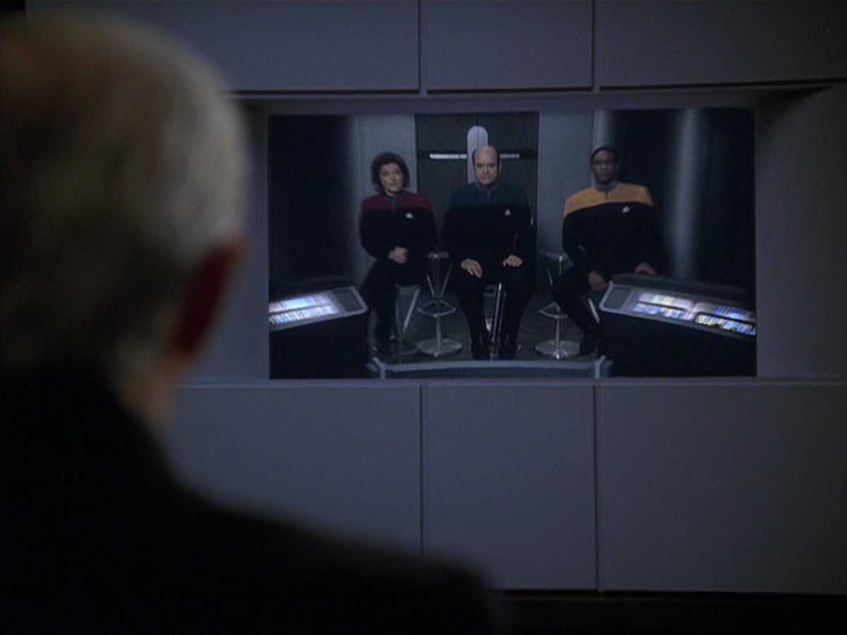 extant_StarTrek_VOY_7x20-AuthorAuthor_3126.jpg