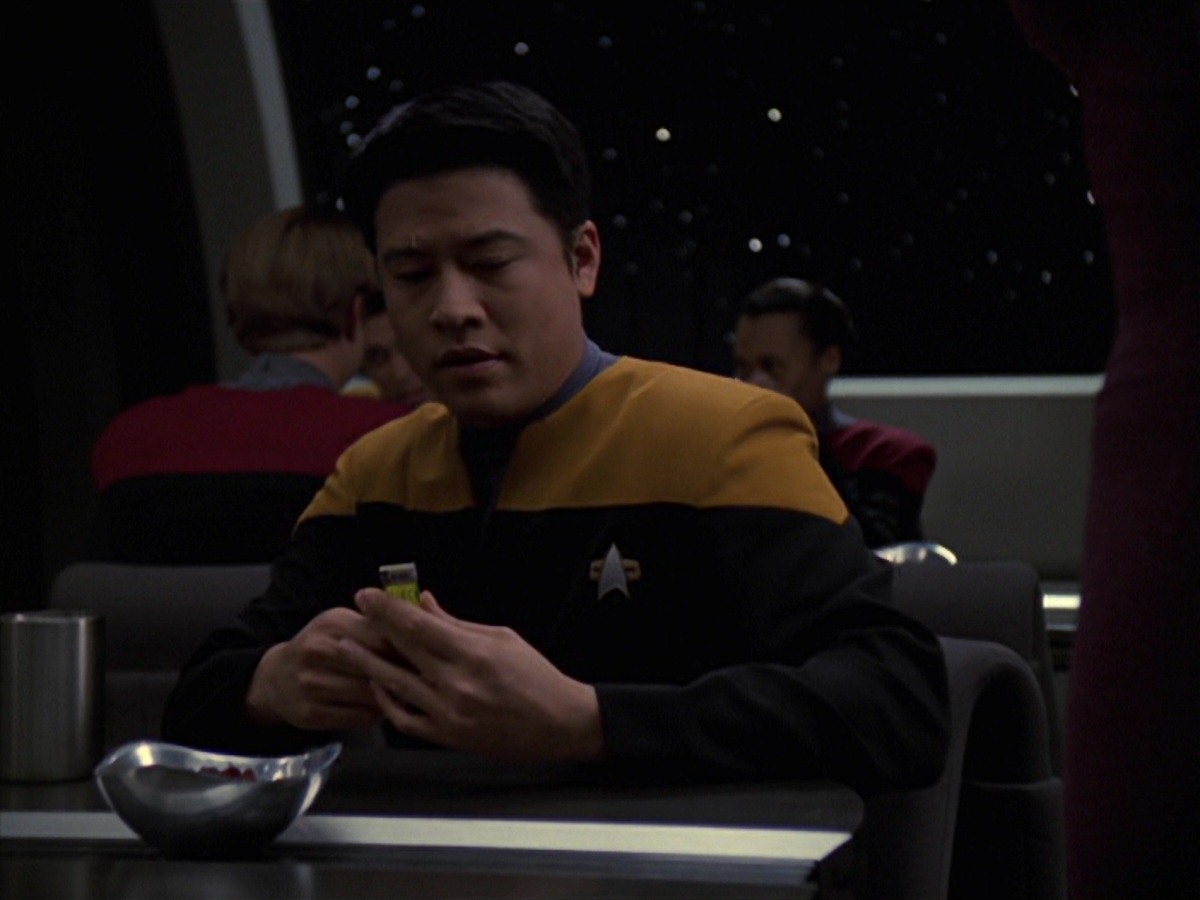 extant_StarTrek_VOY_7x20-AuthorAuthor_3304.jpg