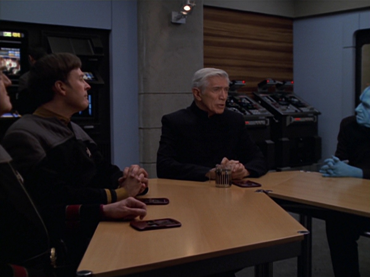 extant_StarTrek_VOY_7x20-AuthorAuthor_3461.jpg