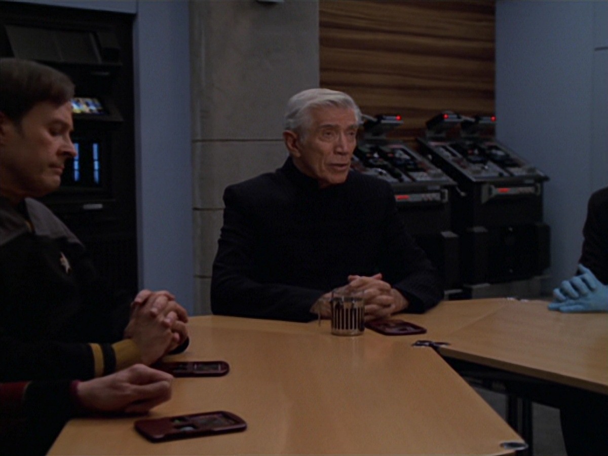 extant_StarTrek_VOY_7x20-AuthorAuthor_3467.jpg