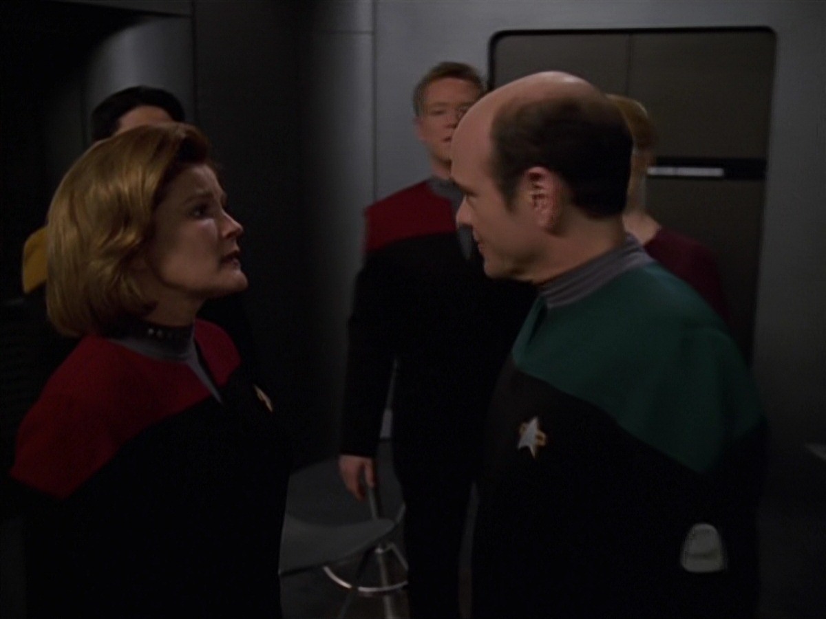 extant_StarTrek_VOY_7x20-AuthorAuthor_3532.jpg