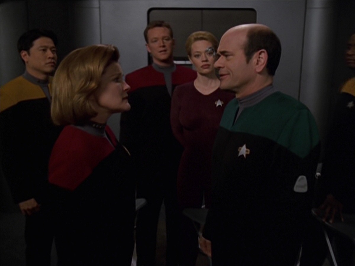 extant_StarTrek_VOY_7x20-AuthorAuthor_3535.jpg