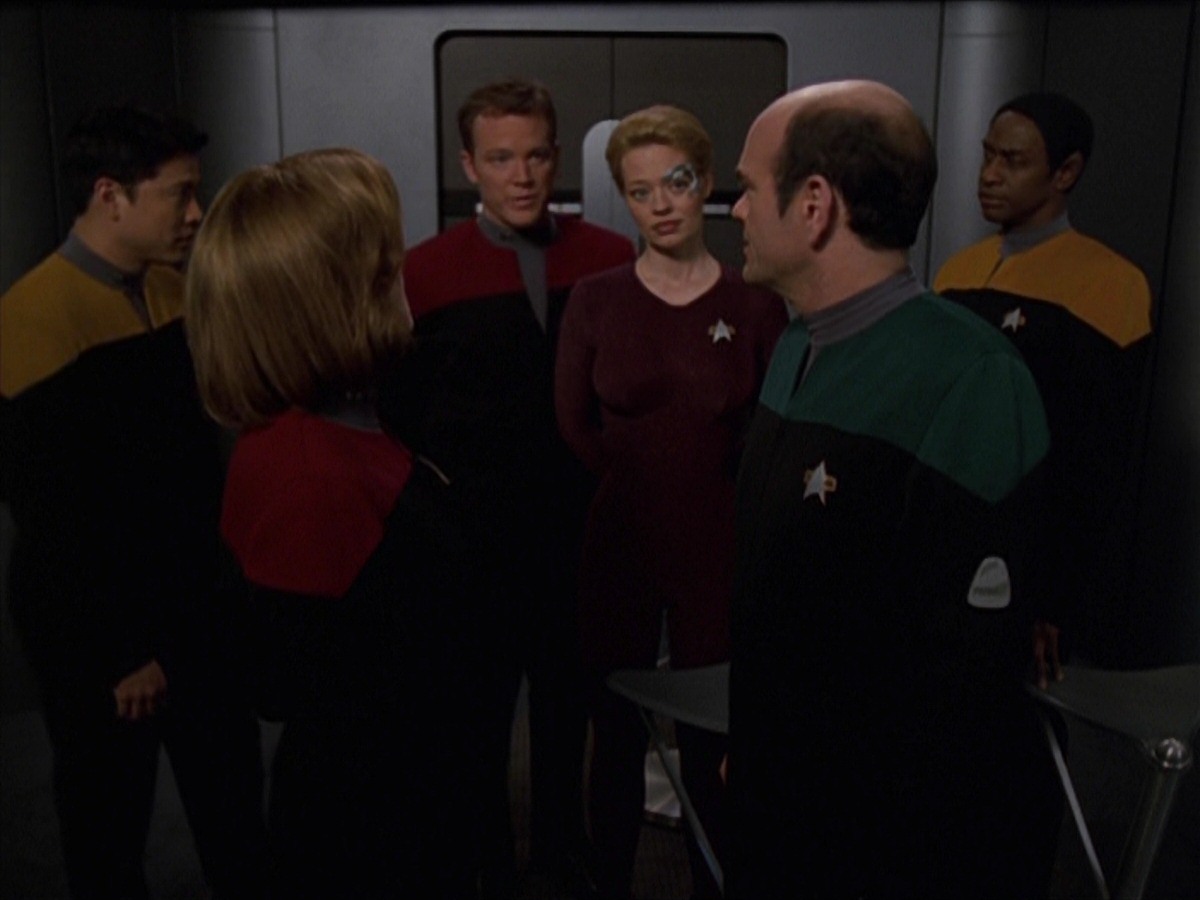 extant_StarTrek_VOY_7x20-AuthorAuthor_3549.jpg