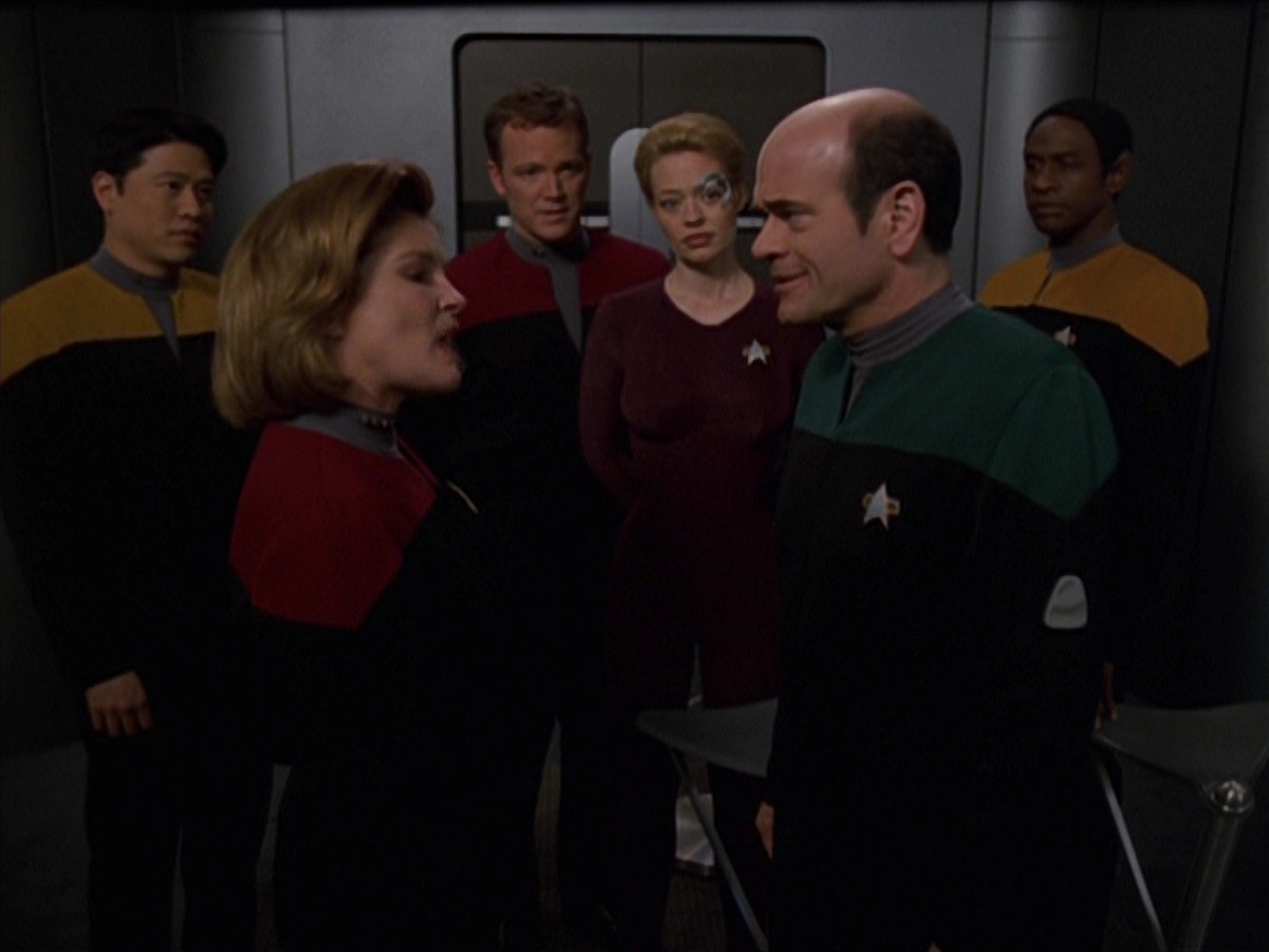 extant_StarTrek_VOY_7x20-AuthorAuthor_3554.jpg