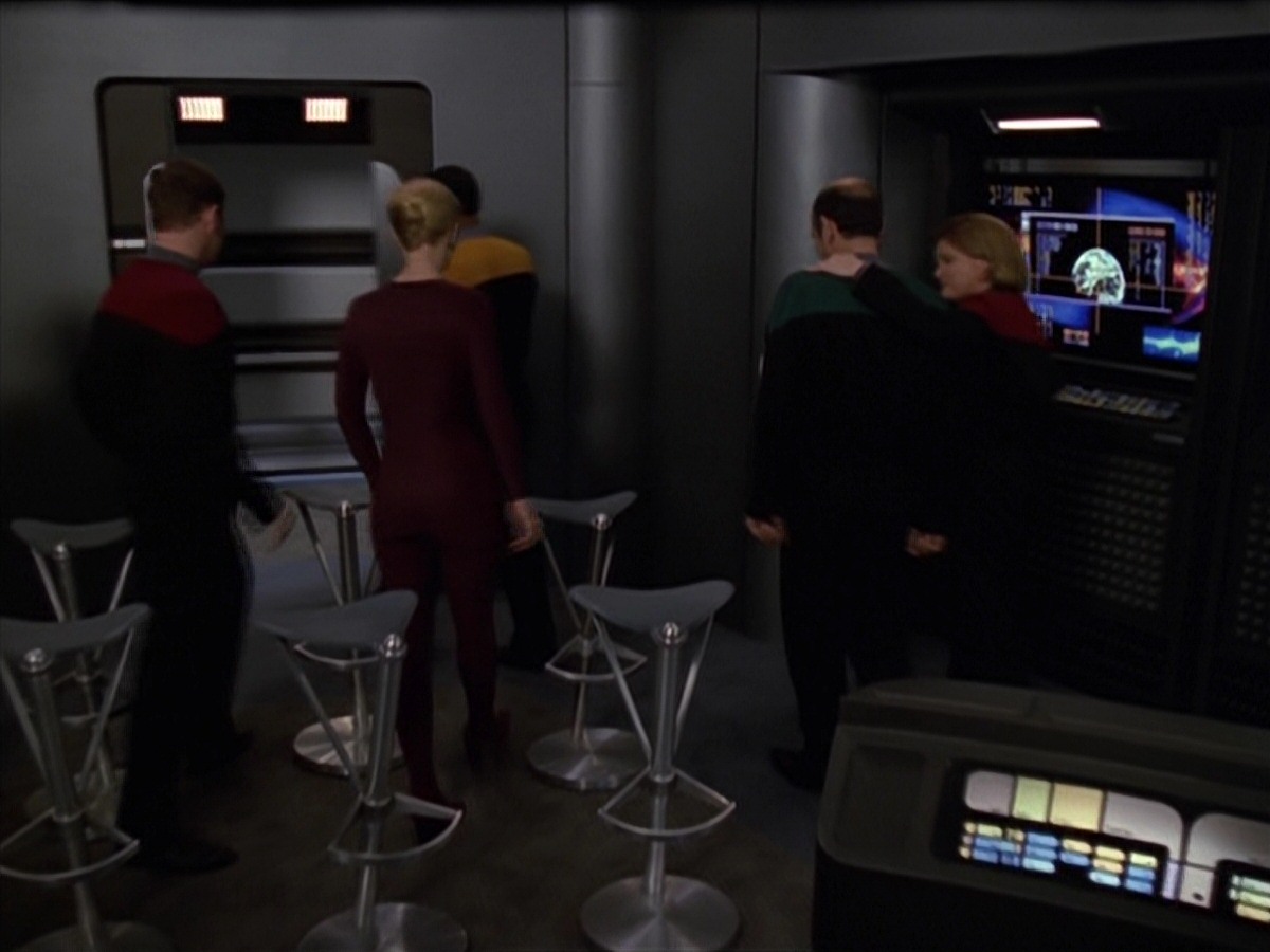 extant_StarTrek_VOY_7x20-AuthorAuthor_3564.jpg