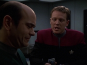 Filename=extant_StarTrek_VOY_7x20-AuthorAuthor_0562.jpg
Filesize=108KiB
Dimensions=1200x900
Date added=Jan 16, 2020 extant_StarTrek_VOY_7x20-AuthorAuthor_0562.jpg