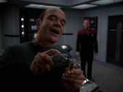 extant_StarTrek_VOY_7x20-AuthorAuthor_0619.jpg