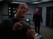 extant_StarTrek_VOY_7x20-AuthorAuthor_0621.jpg