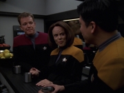 Filename=extant_StarTrek_VOY_7x20-AuthorAuthor_0896.jpg
Filesize=128KiB
Dimensions=1200x900
Date added=Jan 16, 2020 extant_StarTrek_VOY_7x20-AuthorAuthor_0896.jpg