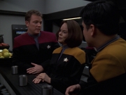 Filename=extant_StarTrek_VOY_7x20-AuthorAuthor_0940.jpg
Filesize=131KiB
Dimensions=1200x900
Date added=Jan 16, 2020 extant_StarTrek_VOY_7x20-AuthorAuthor_0940.jpg