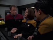 Filename=extant_StarTrek_VOY_7x20-AuthorAuthor_0946.jpg
Filesize=129KiB
Dimensions=1200x900
Date added=Jan 16, 2020 extant_StarTrek_VOY_7x20-AuthorAuthor_0946.jpg