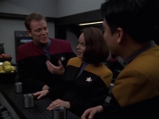Filename=extant_StarTrek_VOY_7x20-AuthorAuthor_0959.jpg
Filesize=128KiB
Dimensions=1200x900
Date added=Jan 16, 2020 extant_StarTrek_VOY_7x20-AuthorAuthor_0959.jpg