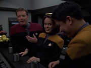 Filename=extant_StarTrek_VOY_7x20-AuthorAuthor_0962.jpg
Filesize=132KiB
Dimensions=1200x900
Date added=Jan 16, 2020 extant_StarTrek_VOY_7x20-AuthorAuthor_0962.jpg