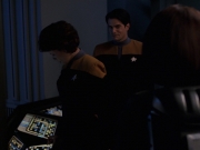 Filename=extant_StarTrek_VOY_7x20-AuthorAuthor_1128.jpg
Filesize=99KiB
Dimensions=1200x900
Date added=Jan 16, 2020 extant_StarTrek_VOY_7x20-AuthorAuthor_1128.jpg