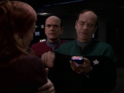 extant_StarTrek_VOY_7x20-AuthorAuthor_2006.jpg