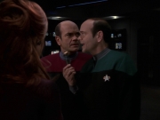 extant_StarTrek_VOY_7x20-AuthorAuthor_2013.jpg