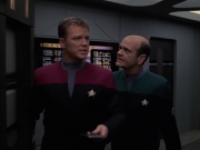extant_StarTrek_VOY_7x20-AuthorAuthor_2047.jpg