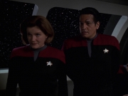 Filename=extant_StarTrek_VOY_7x20-AuthorAuthor_2397.jpg
Filesize=105KiB
Dimensions=1200x900
Date added=Jan 16, 2020 extant_StarTrek_VOY_7x20-AuthorAuthor_2397.jpg
