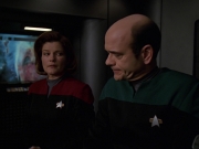 Filename=extant_StarTrek_VOY_7x20-AuthorAuthor_2897.jpg
Filesize=115KiB
Dimensions=1200x900
Date added=Jan 16, 2020 extant_StarTrek_VOY_7x20-AuthorAuthor_2897.jpg